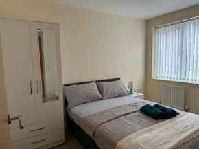 Rooms 7 minutes from Etihad